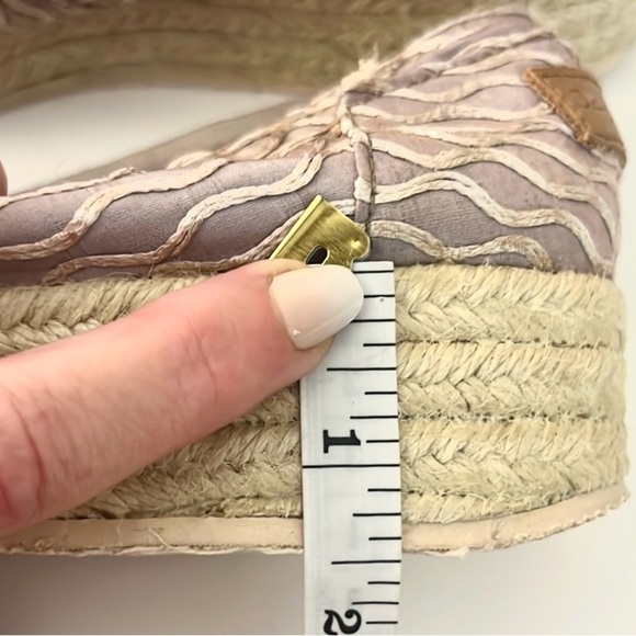 Joy & Mario,Pink Shimmering Satin,Hint of Shine,Women's Espadrilles,EUC, Size 9W - Picture 8 of 8